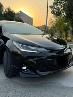 Toyota Altis Grande 1.8 fully loaded model 2016