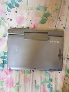 Toshiba z10t-A cor i5 4gin Ram 4GB hard ssd msata1 128GB fully tech