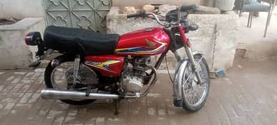 bike ok hy old model hy book hy nic ki copoy hy