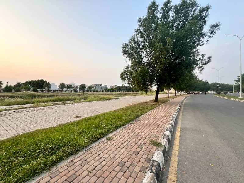 7 Marla Non Possession Plot For Sale In Lake City Block M7 C-4 4