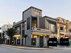 TEN MARLA LUXURY MODERN BRAND NEW CORNER HOUSE NEAR PARK, MOSQUE AND MARKET AVAILABLE IN OVERSEAS BLOCK BAHRIA TOWN LAHORE