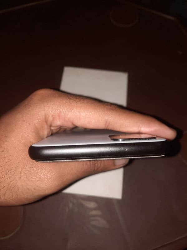 Google Pixel 4xl 6/64 with box 5