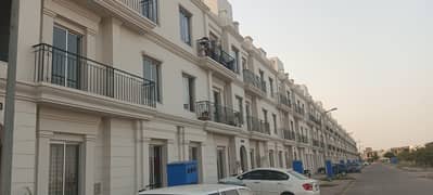 CORNER 2 BEDROOM APARTMENT WITH LIVING AREA AND KITCHEN AVAILABLE FOR SALE IN BAHRIA ORCHARD