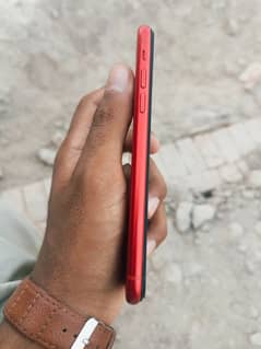 iPhone XR factory unlock 4 months e-sim time ha 128gb exchange posibal