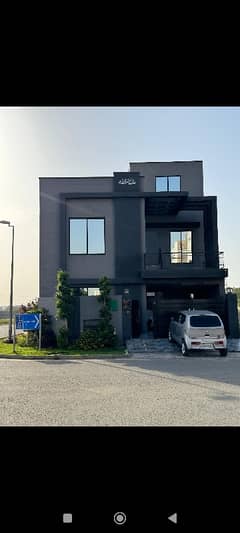 Lowest Rate 5.88 Marla Corner House For Sale