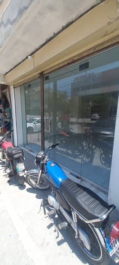 12 mm shop front glass for sale with 2 doors