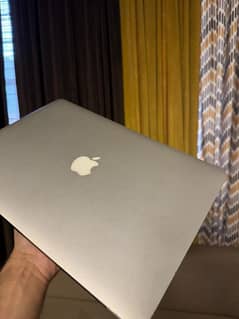 MacBook