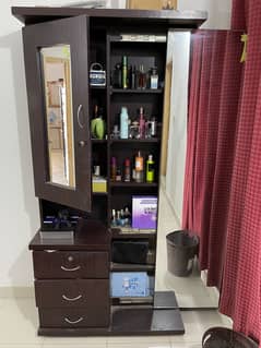 Standing Dressing Table with long mirror