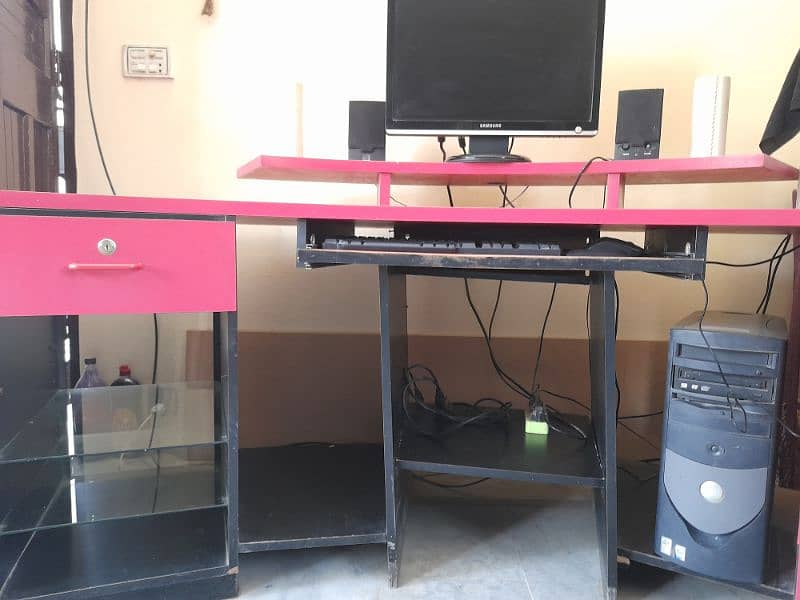 Table /office table/wooden table/computer table/table for sale 2