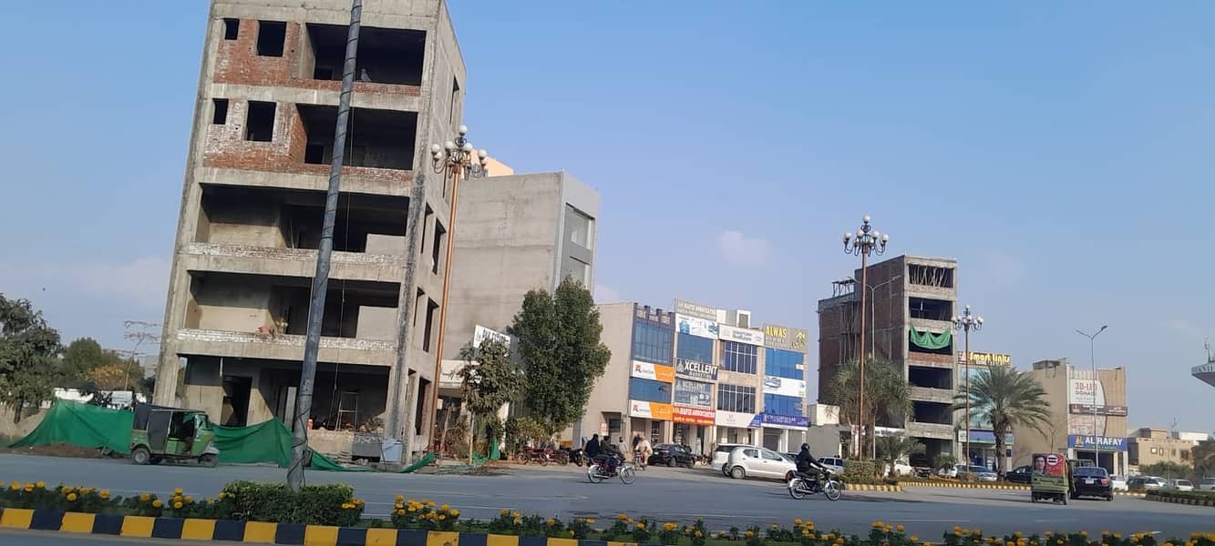 5 Marla Corner plus Faceing Park Residential Plot Available. For Sale In Pearl Block Park View City Lahore. 8