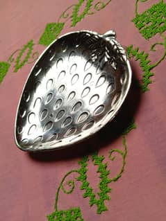 Decorative strawberry tray