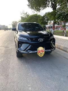 Toyota Fortuner Legender 2022
