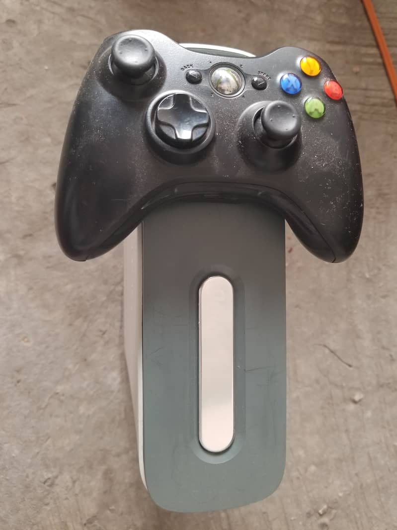 Xbox 360 working with one wireless controller 3