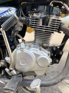 Honda cg 125 2016 model condition use . . . . 19000 kms . . . .