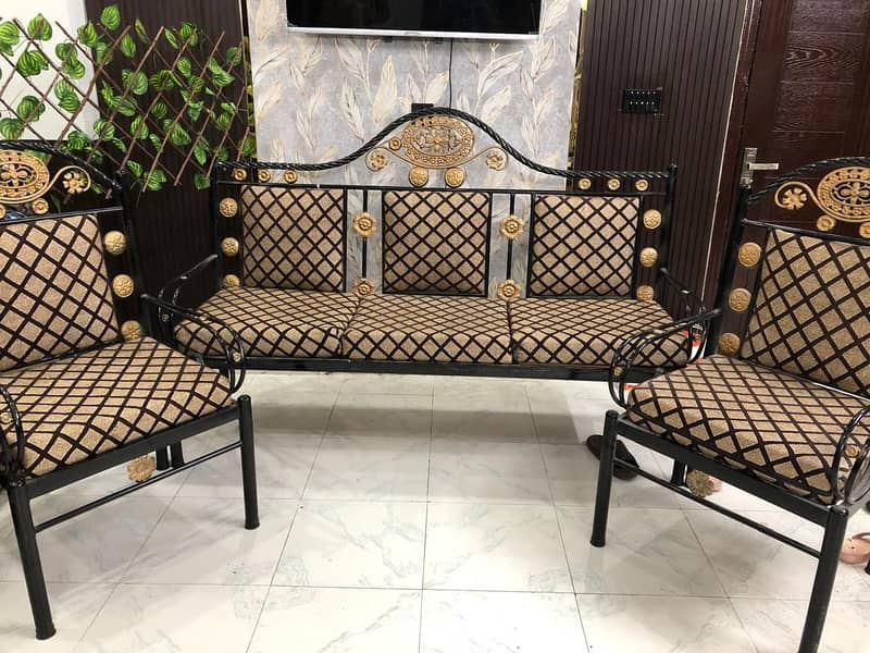 beautiful sofa set  space efficient 0