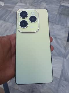 Infinix Hot 40
