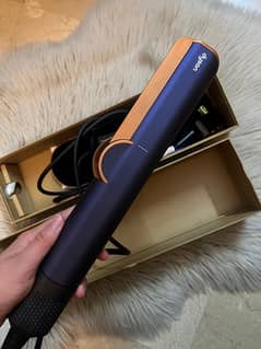 Dyson Airstrait| Brand New|
