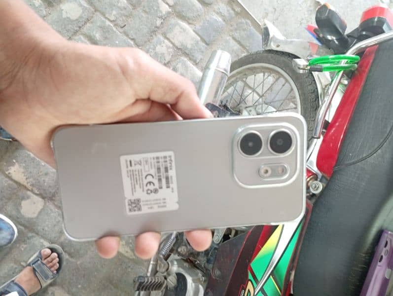 Infinix smart 9 8/128 New condition with zero scratch 0