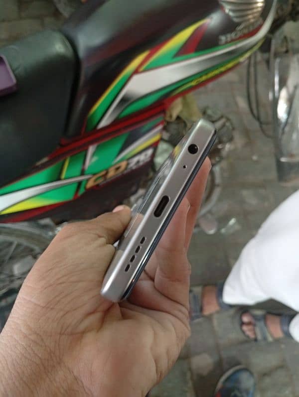 Infinix smart 9 8/128 New condition with zero scratch 9