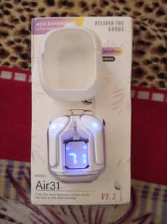 new condition earbuds good bettry timing