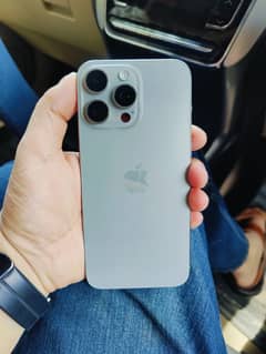 iPhone 15 Pro Max Base Variant 10/10