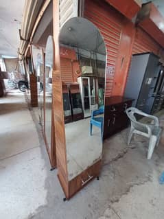 Dressers selfie style for sale
