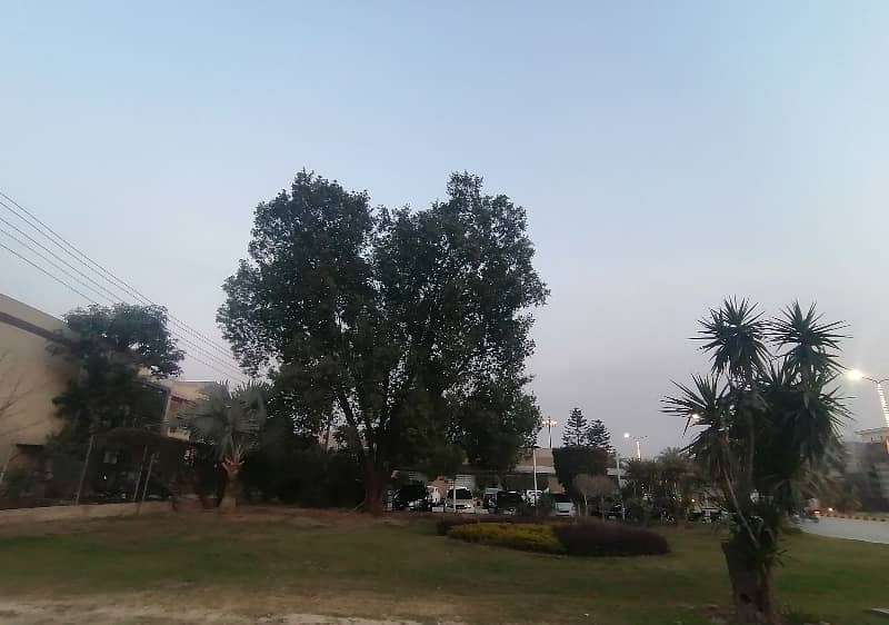 1 Kanal Plot No. 422 At Ideal Location For Sale In Block A Ex Park View DHA Phase 8 3