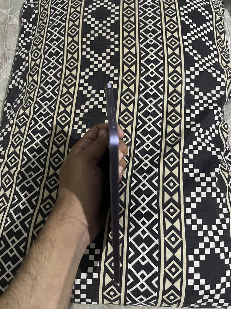 *IPAD**MINI* 6th generation 64gb 1