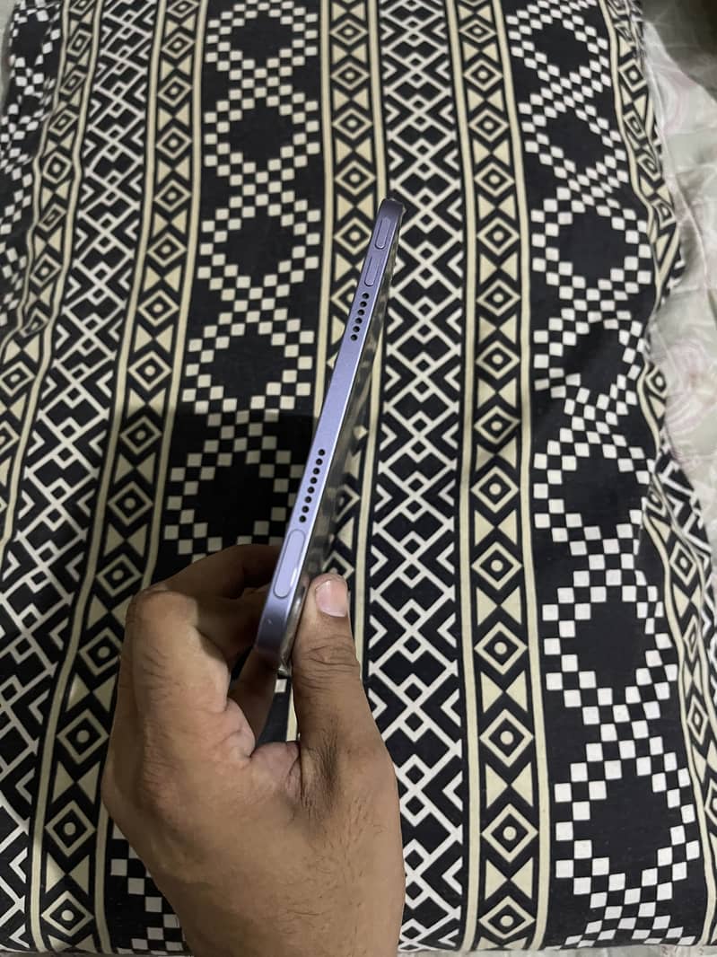 *IPAD**MINI* 6th generation 64gb 7