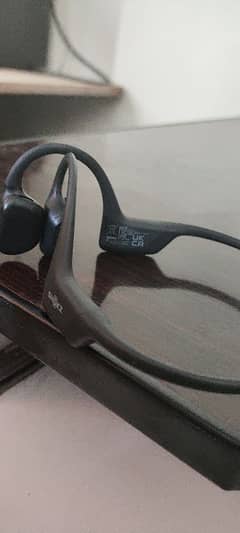 SHOKZ headphones