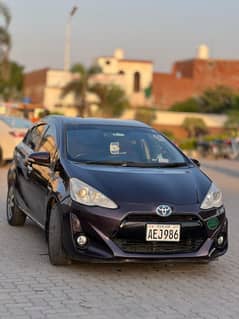 Toyota Aqua S LED Soft Leather Selection 2015