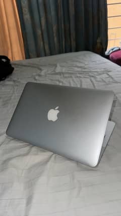 Macbook air 2015 11 inch 4/128