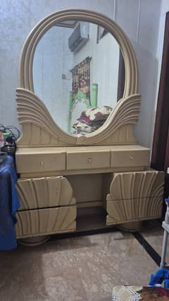 For Sale: Dressing Table with Mirror & 7 Drawers – Good Condition
