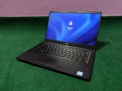 Dell Touch Screen Core i5 8th Gen 16GB 256GB SSD Backlit Fingerprint