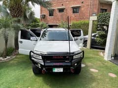 Toyota Hilux 2015