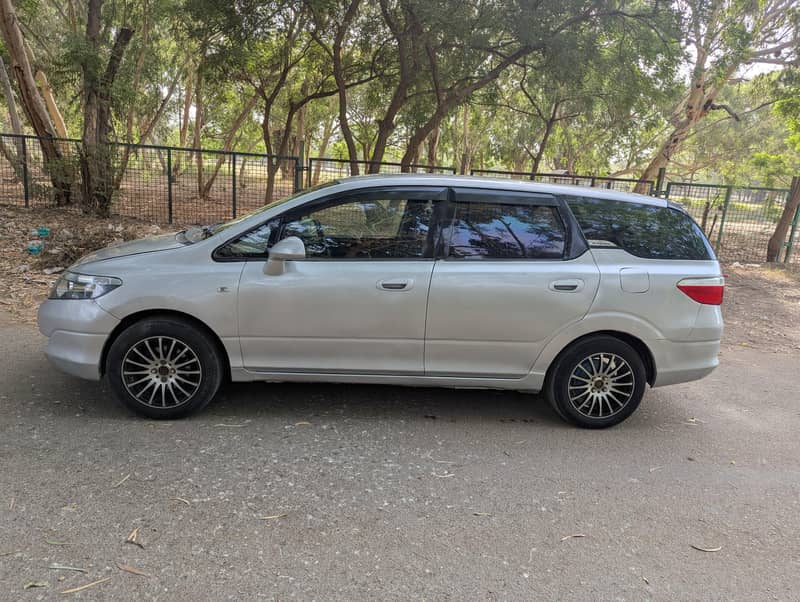 Honda Airwave 2006/2011 (Better then City Civic Corolla) 3