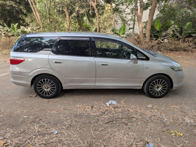Honda Airwave 2006/2011 (Better then City Civic Corolla) 4
