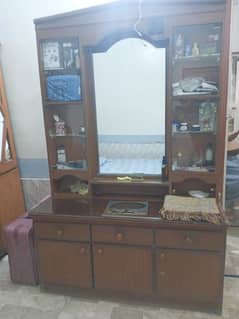 DRESSING TABLE FOR SALE