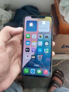 Iphone xsmax approved 256 gb