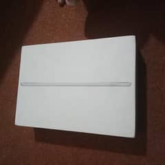 Ipad 6th gen 32gb , pubg extreme 60fps