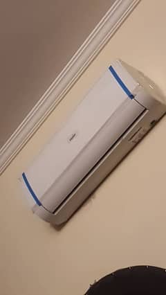 Haier 1 ton Non-Inverter ac for sale hardly used for 2 months