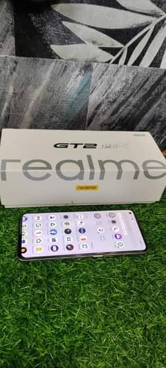 realme