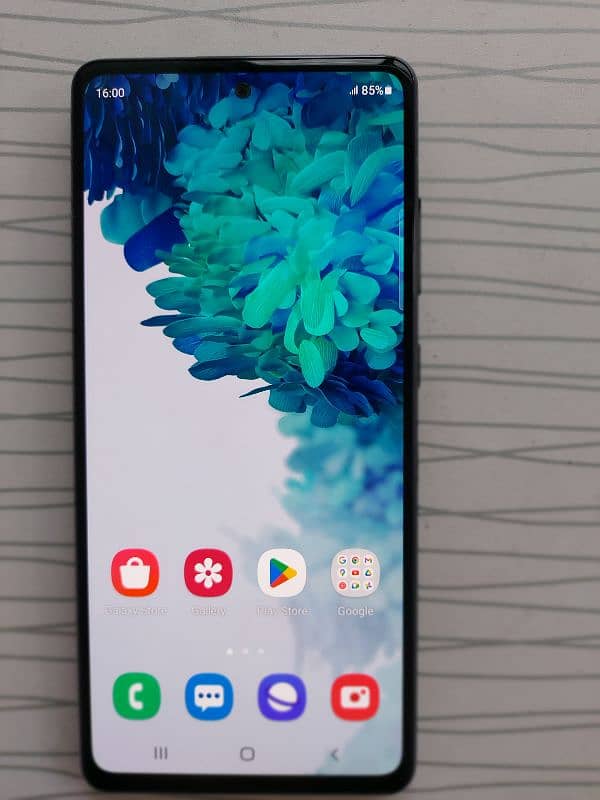 s20 fe , dual sim approver , 120herd refresh rate 0