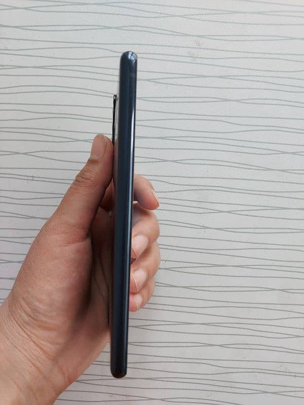 s20 fe , dual sim approver , 120herd refresh rate 1