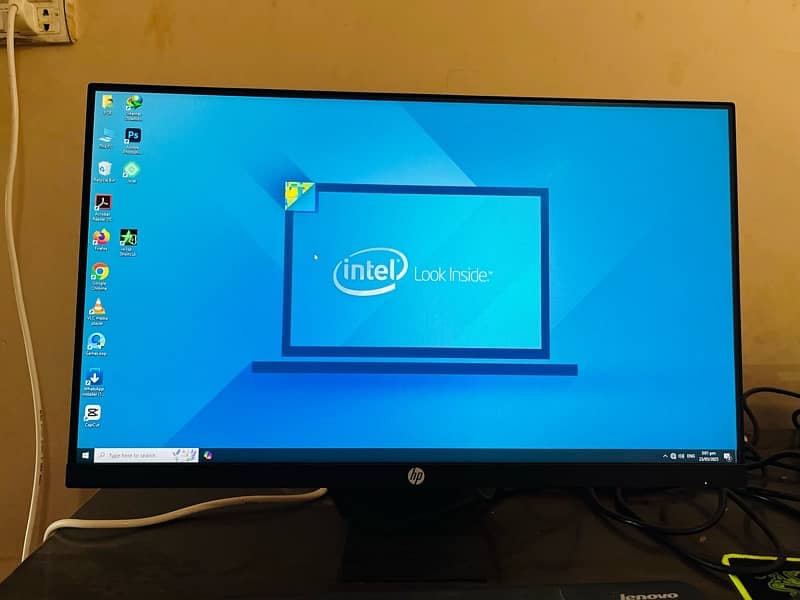 Hp monitor full screen borderless display 1