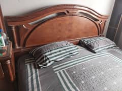 King Sized Large Wooden Bed + stable mattress
