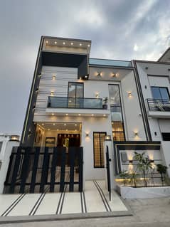 5 MARLA BRAND NEW HOUSE MODERN LUXURY HOUSE AVAILABLE FOR SALE AT THE PRIME LOCATION NEAR TO Gate and MARKET IN CITI HOUSING JHELUM