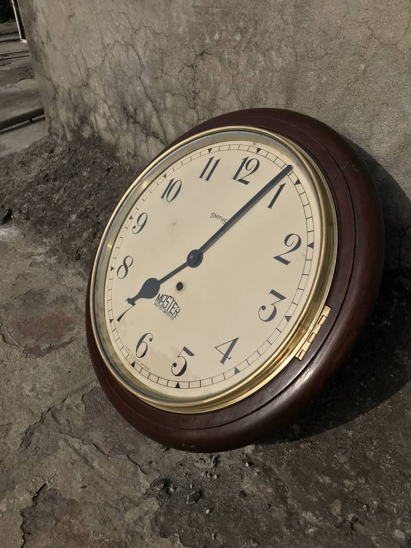 Table Clock Chabi Key Antique Wind Vintage Wood Brass England Smiths 5