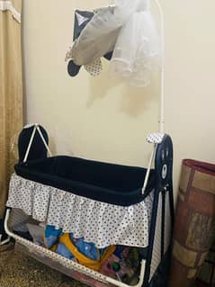 BABY COT