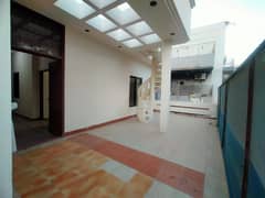 CLIFTON 600 YARD COMMERCIAL USE BUNGALOW FOR RENT